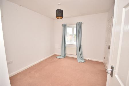 4 bedroom Terraced House for sale in Kinross Road, Sleaford