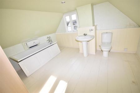 2 bedroom Semi-detached house for sale in Pinfold Lane, Ruskington