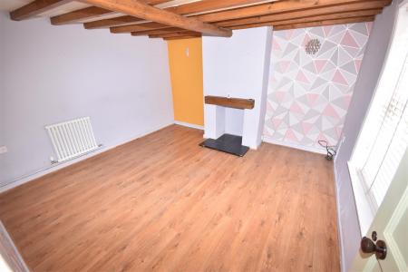 2 bedroom Semi-detached house for sale in Pinfold Lane, Ruskington