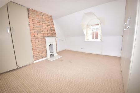 2 bedroom Semi-detached house for sale in Pinfold Lane, Ruskington