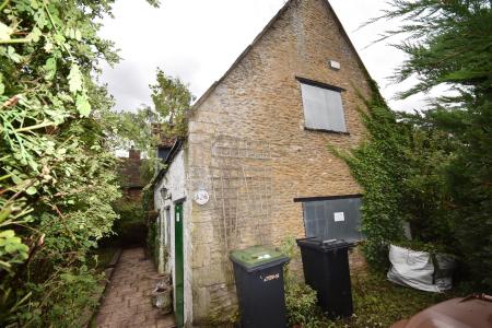 3 bedroom Detached house for sale in Manor Street, Ruskington, Sleaford