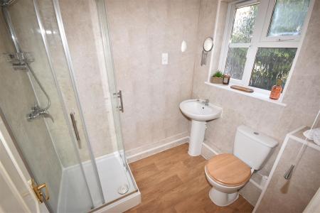 4 bedroom Detached house for sale in Ison Close, Cranwell Village, Sleaford