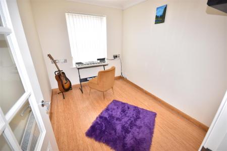 5 bedroom Detached house for sale in Holland Fen