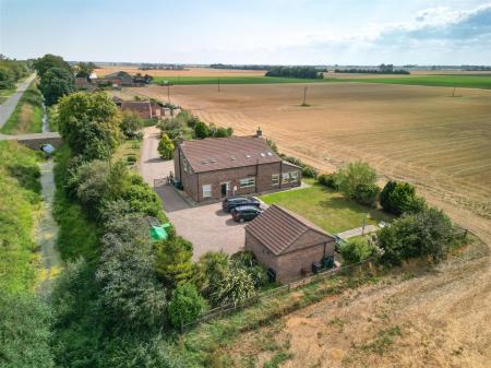 5 bedroom Detached house for sale in Holland Fen
