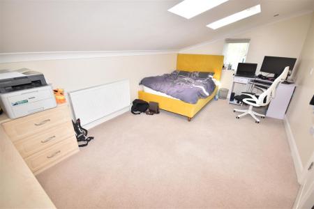 5 bedroom Detached house for sale in Holland Fen