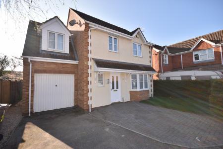 Larch Close, Ruskington, NG34