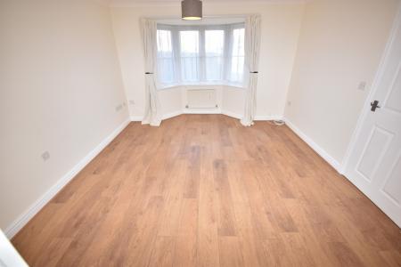 4 bedroom Detached house to let in Larch Close, Ruskington, NG34