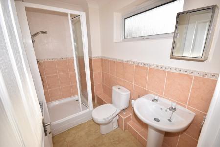 4 bedroom Detached house to let in Larch Close, Ruskington, NG34