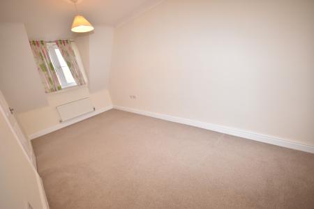 4 bedroom Detached house to let in Larch Close, Ruskington, NG34