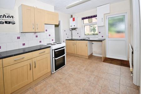 4 bedroom Semi-detached house for sale in Mount Lane, Kirkby-La-Thorpe, Sleaford