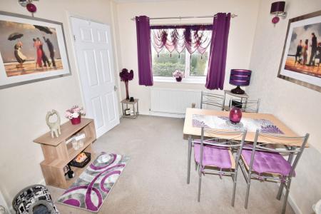 4 bedroom Semi-detached house for sale in Mount Lane, Kirkby-La-Thorpe, Sleaford