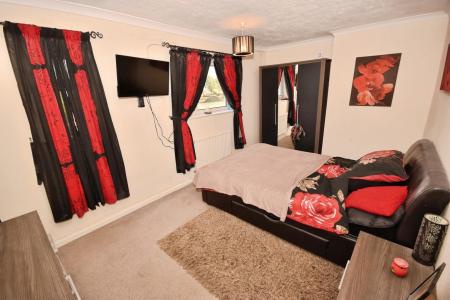 4 bedroom Semi-detached house for sale in Mount Lane, Kirkby-La-Thorpe, Sleaford