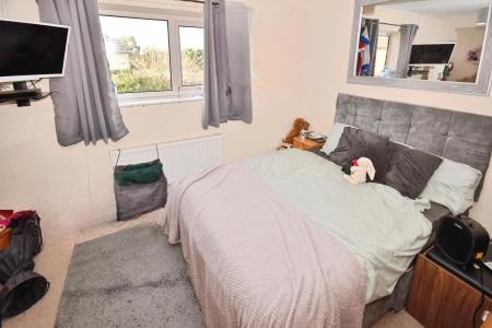 4 bedroom Semi-detached house for sale in Mount Lane, Kirkby-La-Thorpe, Sleaford