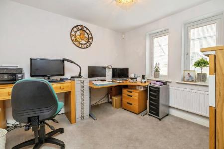 4 bedroom Detached house for sale in Hoplands Road, Coningsby, Lincoln