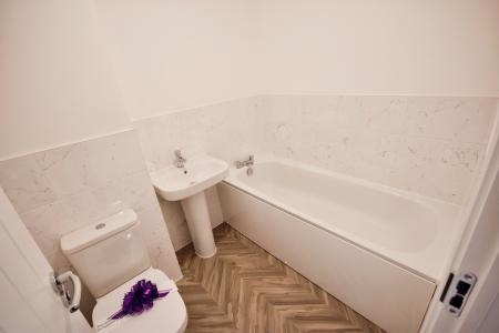 3 bedroom Semi-detached house to let in Harlaxton Crescent, Sleaford, NG34