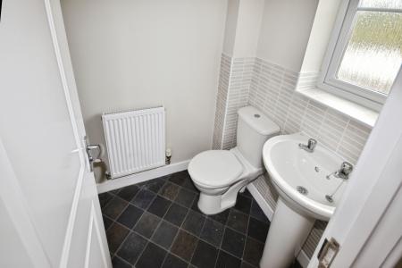 3 bedroom Semi-detached house for sale in The Sidings, Cranwell Village, Sleaford