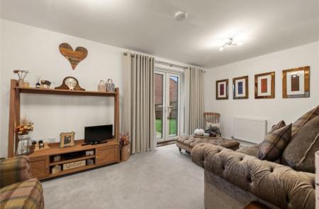 3 bedroom Detached house to let in Marion Avenue, Sleaford, NG34