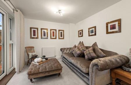 3 bedroom Detached house to let in Marion Avenue, Sleaford, NG34