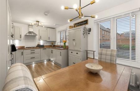 3 bedroom Detached house to let in Marion Avenue, Sleaford, NG34