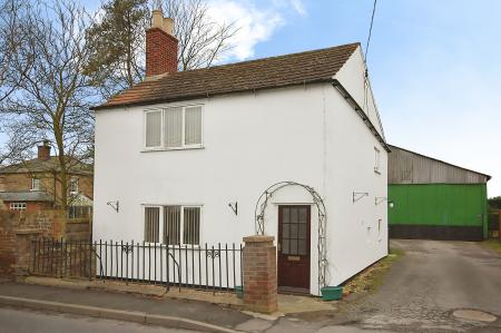High Street, Walcott, LN4