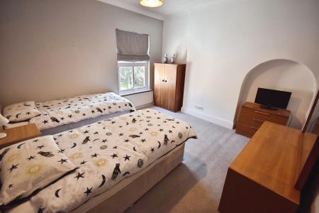 3 bedroom Semi-detached house for sale in Birthorpe Road, Billingborough, Sleaford