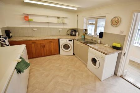 3 bedroom Semi-detached house for sale in Birthorpe Road, Billingborough, Sleaford
