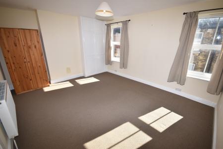 2 bedroom Flat to let in Thomas Street, Sleaford, NG34