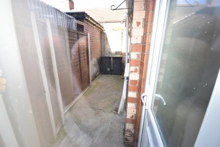 2 bedroom Flat to let in Thomas Street, Sleaford, NG34