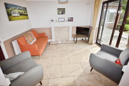 4 bedroom Detached house for sale in St. Edmunds Road, Sleaford