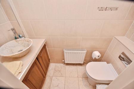 4 bedroom Detached house for sale in St. Edmunds Road, Sleaford