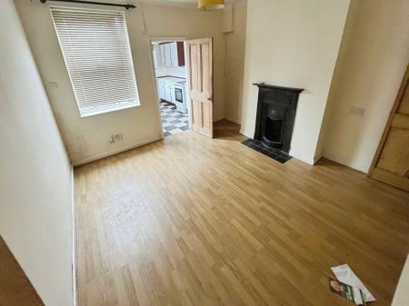 2 bedroom House for sale in Cross Street, Lincoln