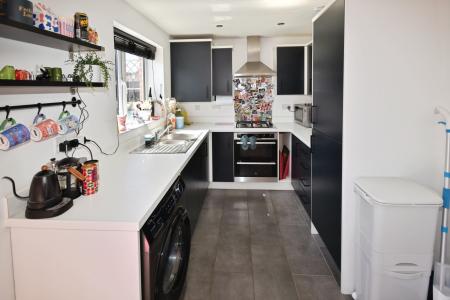 3 bedroom Detached house to let in Whittle Road, Sleaford, NG34