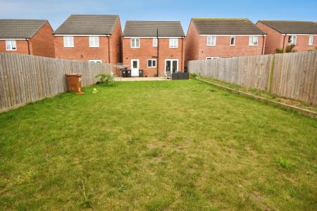 4 bedroom Detached house for sale in Whittle Road, Holdingham, Sleaford