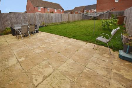 4 bedroom Detached house for sale in Whittle Road, Holdingham, Sleaford