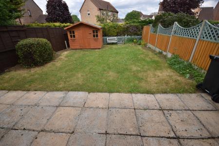 3 bedroom Semi-detached house to let in Mulberry Close, Sleaford, NG34