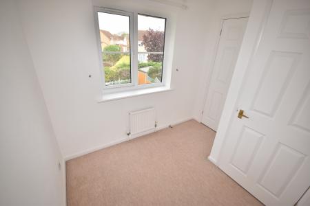 3 bedroom Semi-detached house to let in Mulberry Close, Sleaford, NG34