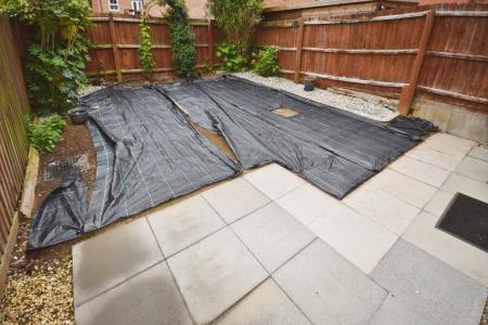 3 bedroom End of terrace house for sale in Pentland Drive, Sleaford
