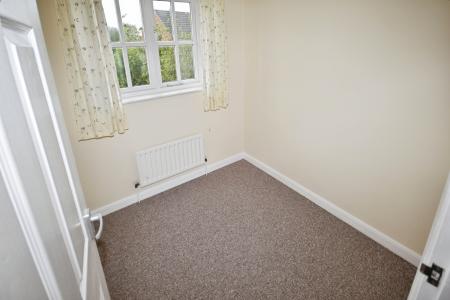 3 bedroom Detached house to let in Royal Oak Court, Heckington, NG34