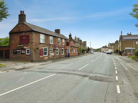 2 bedroom Cottage for sale in High Street, Martin, Lincoln
