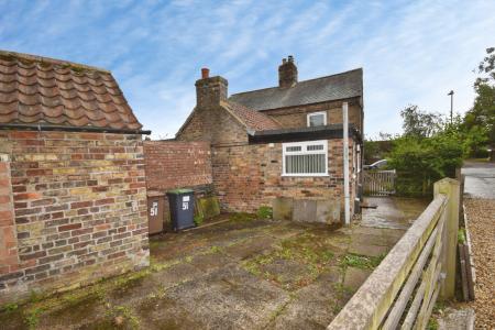 2 bedroom Cottage for sale in High Street, Martin, Lincoln