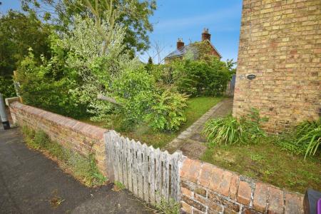 2 bedroom Cottage for sale in High Street, Martin, Lincoln