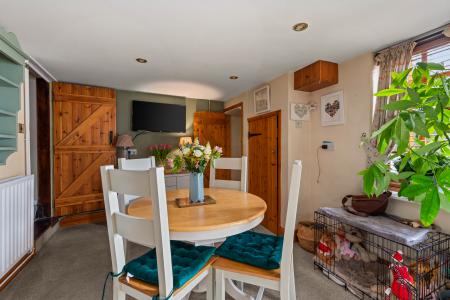 4 bedroom Character Property to let in Jermyn Street, Sleaford, NG34