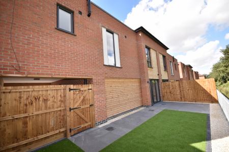 3 bedroom End of terrace house to let in Electric Station Road, Sleaford, NG34