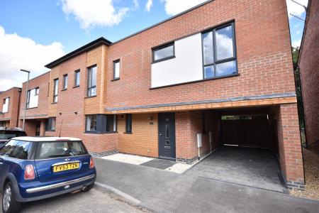 Electric Station Road, Sleaford, NG34