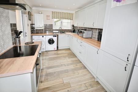 3 bedroom Semi-detached house for sale in Northfield Road, Ruskington, Sleaford