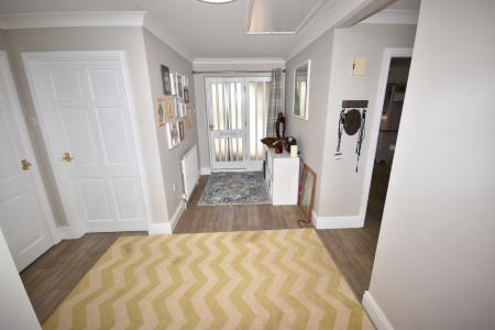 4 bedroom Detached bungalow for sale in Brauncewell, Lincoln