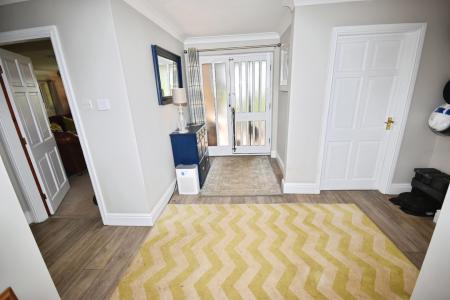 4 bedroom Detached bungalow for sale in Brauncewell, Lincoln