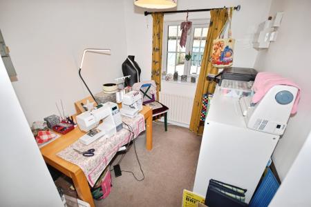 4 bedroom Detached bungalow for sale in Brauncewell, Lincoln