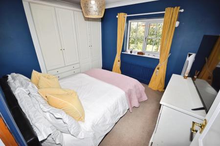 4 bedroom Detached bungalow for sale in Brauncewell, Lincoln