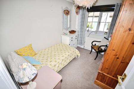4 bedroom Detached bungalow for sale in Brauncewell, Lincoln